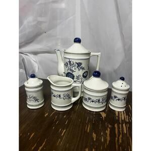 Vtg Blue White Tea Coffee Pot Cream Sugar Salt Pepper Shakers Japan Beautiful